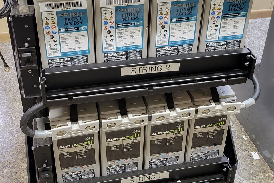 Commercial & Industrial UPS Applications